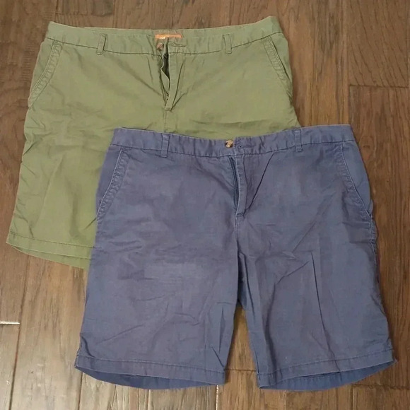 2  pr Shorts - Picture 1 of 9